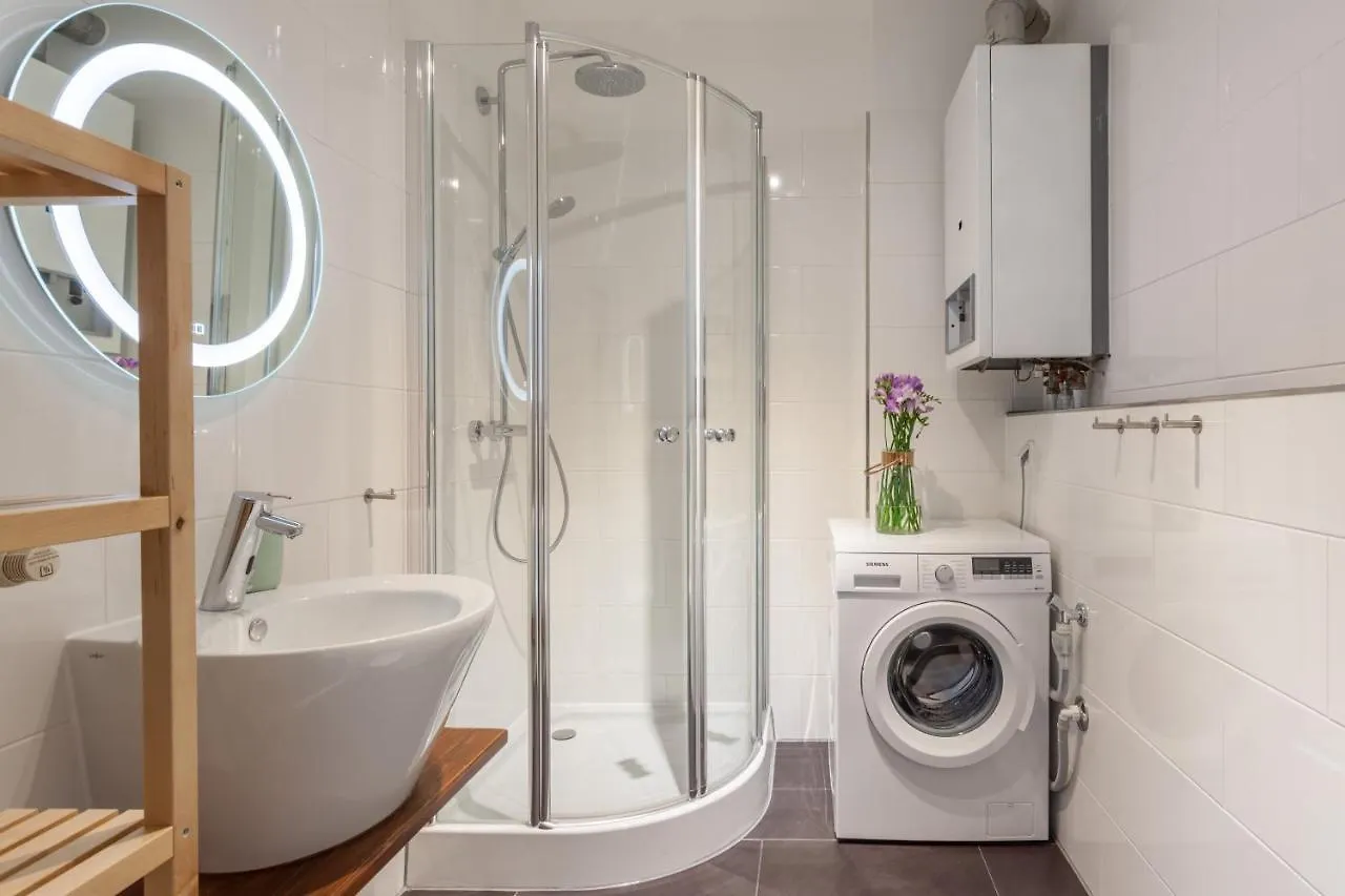 The Paul Ii, 3 Bedrooms Up To 6 Ppl In Prenzlauer Berg Berlin 0*,  Germany
